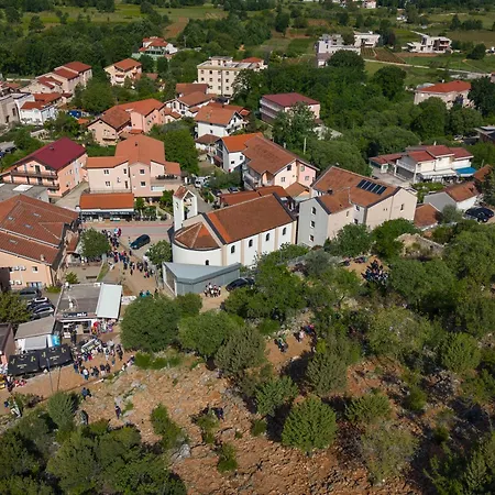 Pansion Podbrdo